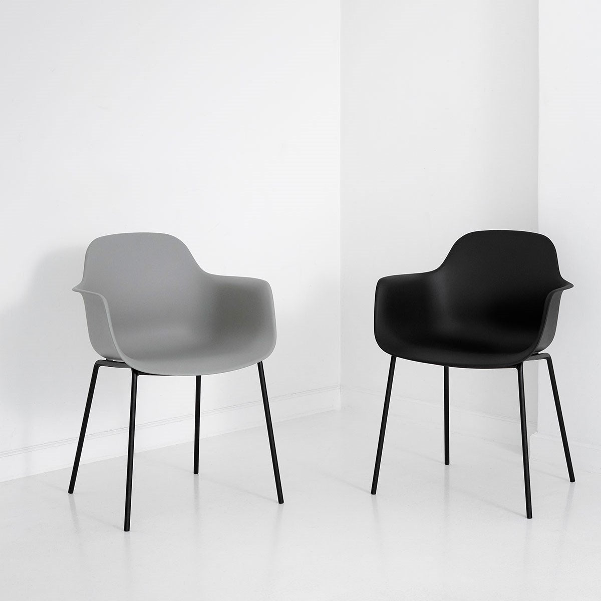 Andersern Furniture Ac3 Chair Black Frame, Grey Seat