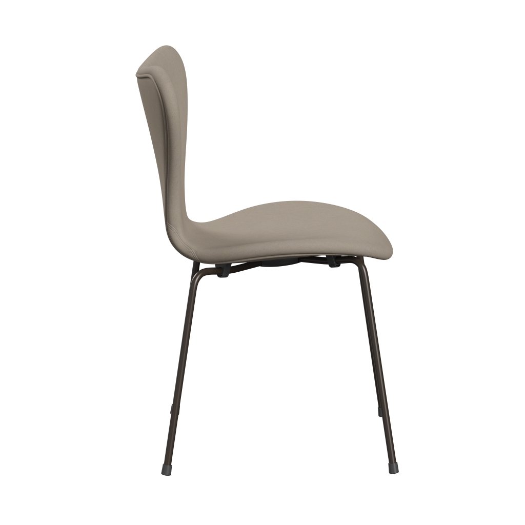 Fritz Hansen 3107 Stol Fuldpolstret, Brown Bronze/Comfort White Grey