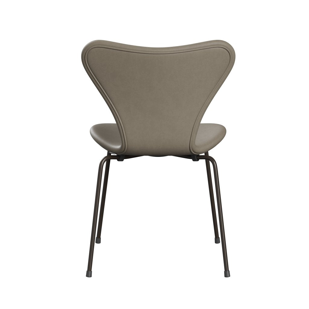 Fritz Hansen 3107 Stol Fuldpolstret, Brown Bronze/Essential Lys Grå