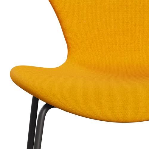 Fritz Hansen 3107 Stol Fuldpolstret, Warm Graphite/Tonus Yellow Orange