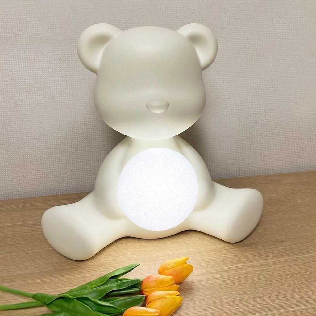 Qeeboo Teddy Girl Genopladelig LED Bordlampe, Gul
