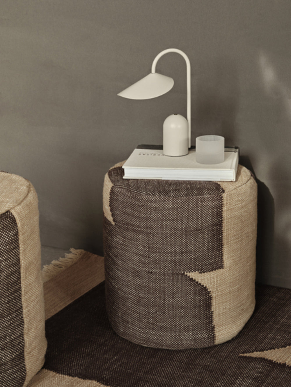 Ferm Living Forene Cylinder Pouf Tan/Chocolate