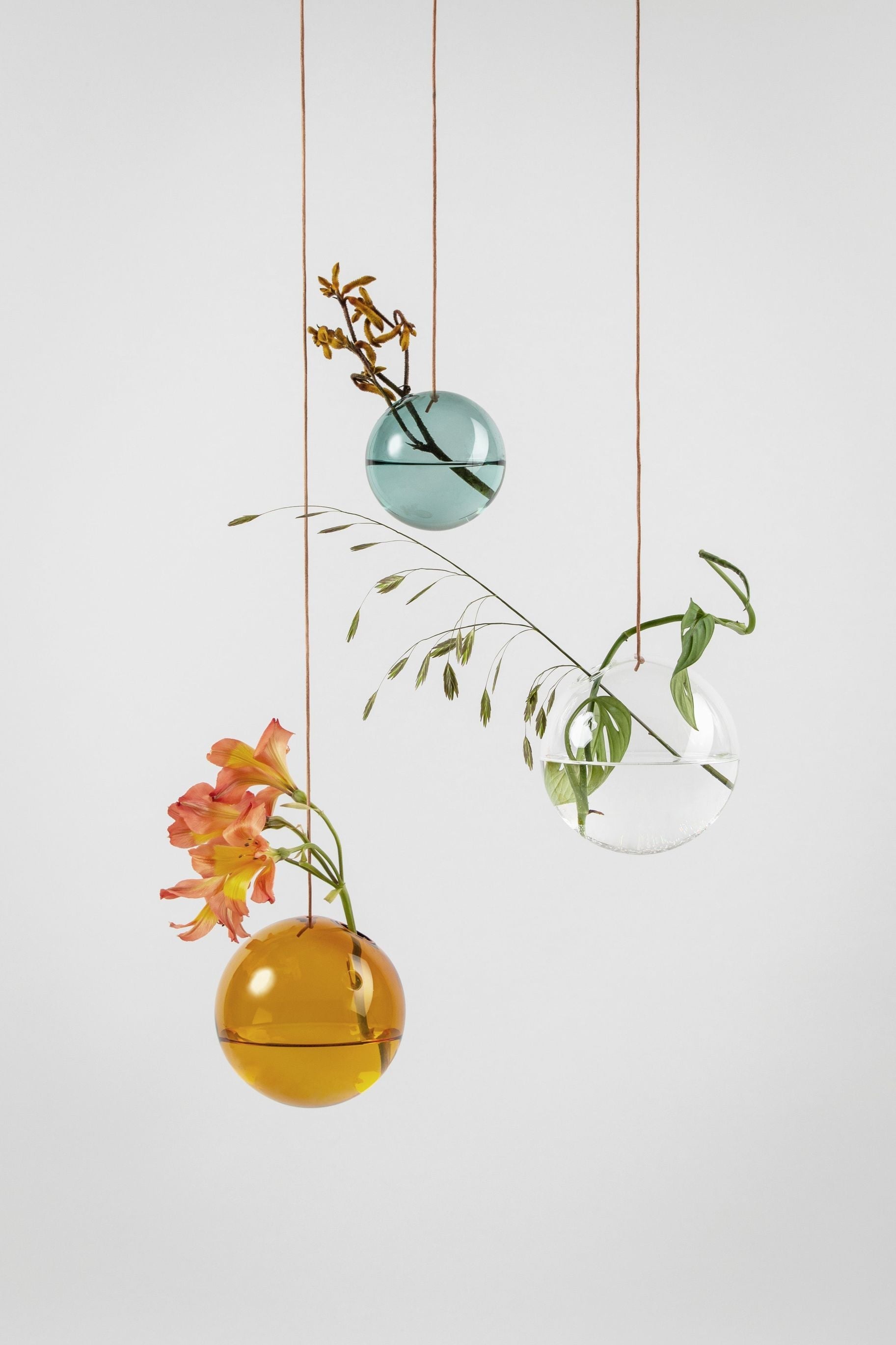 Studio About hængende blomsterboble vase -medium, gennemsigtig