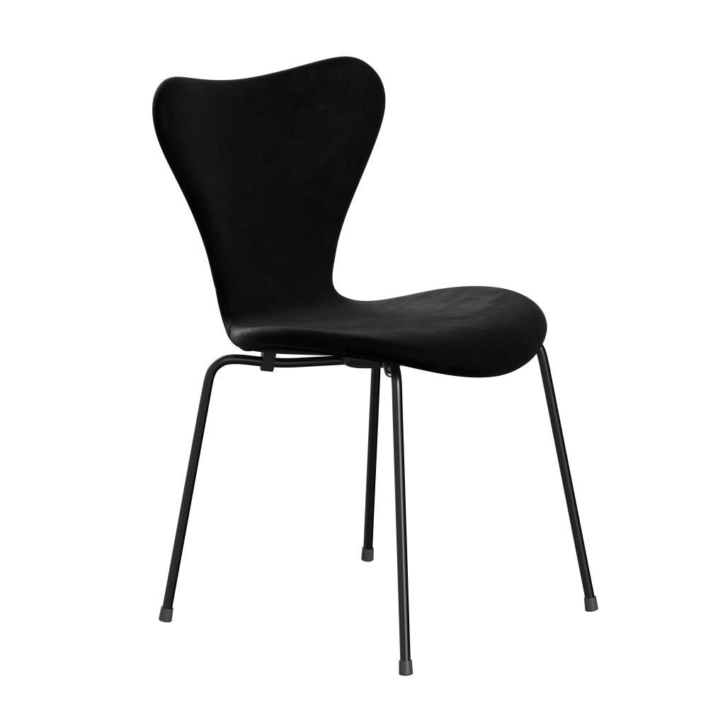 Fritz Hansen 3107 Chair Full Upholstery, Black/Belfast Velvet Night Black
